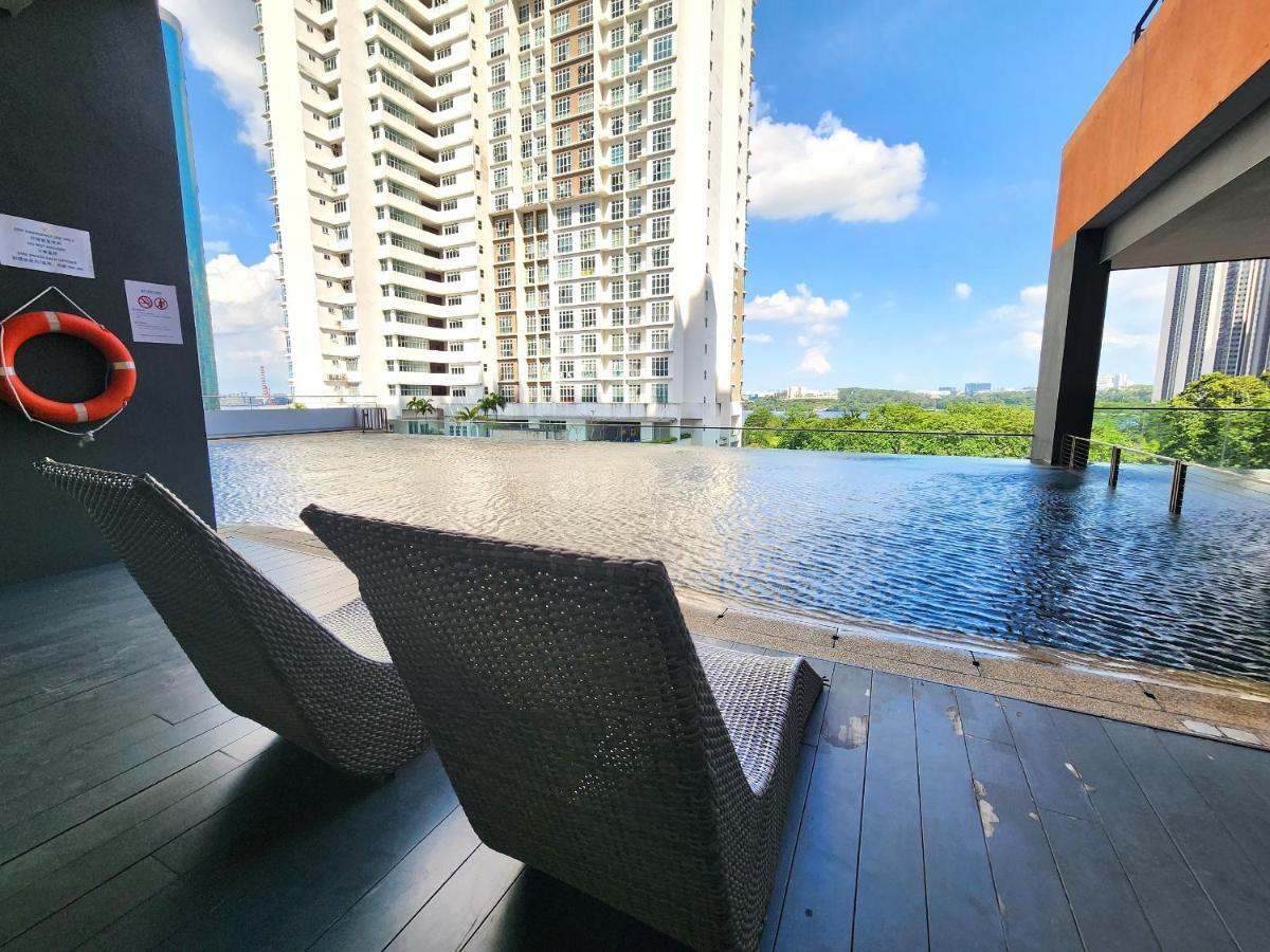 Cozy Loft 2br Near Jb Ciq 7pax Apartment *