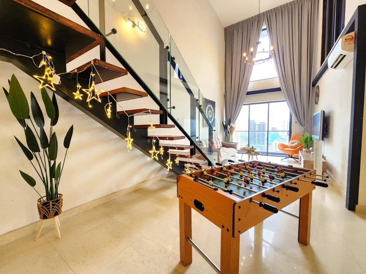 Cozy Loft 2br Near Jb Ciq 7pax Apartment