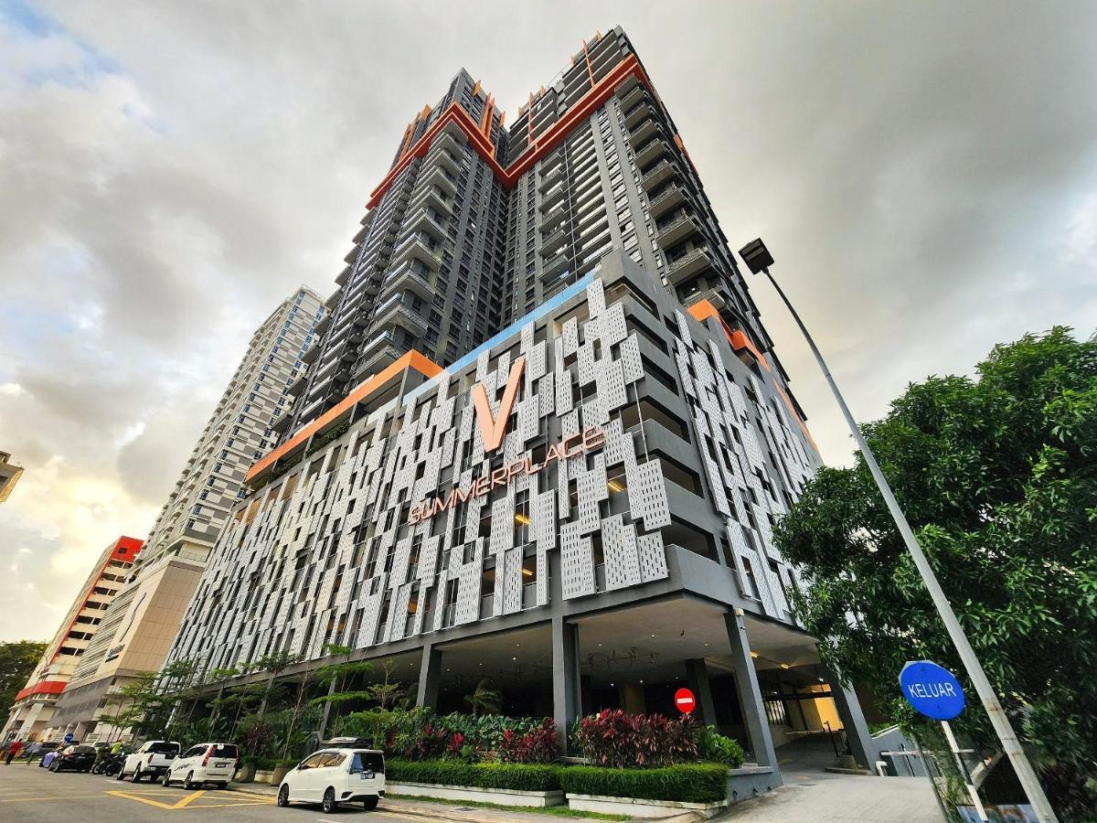 Cozy Loft 2br Near Jb Ciq 7pax * Johor Bahru