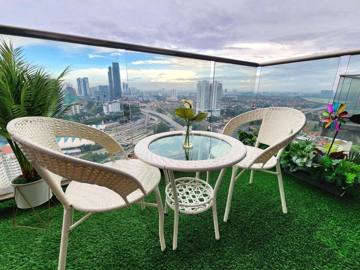 Cozy Loft 2br Near Jb Ciq 7pax Apartment