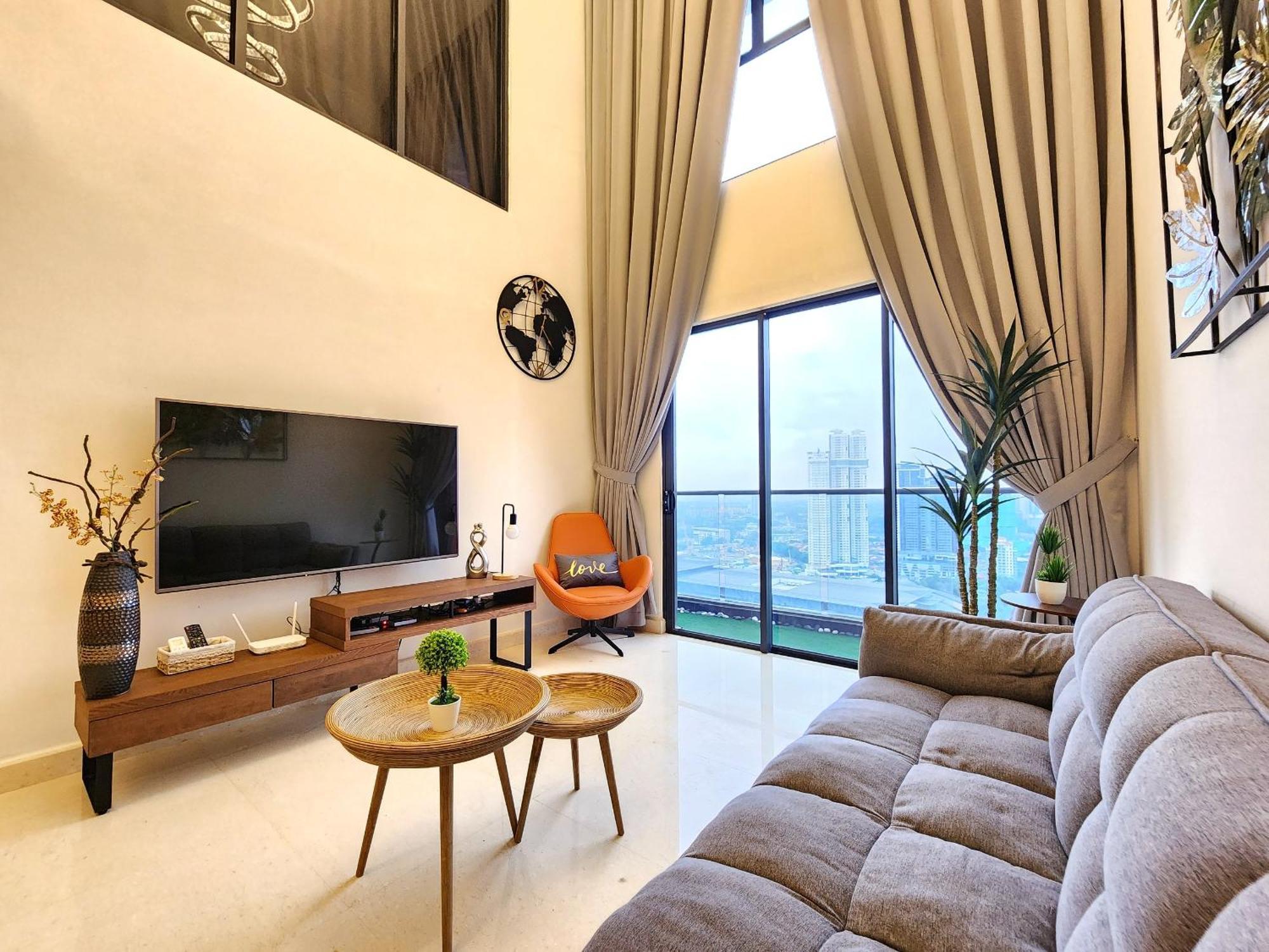 Cozy Loft 2br Near Jb Ciq 7pax Apartment *