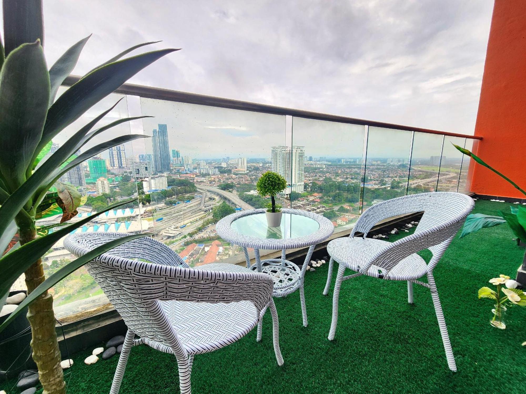Cozy Loft 2br Near Jb Ciq 7pax Apartment *
